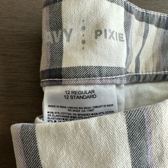 Old Navy Pixie pant Easter Plaid Purple Size 12 - Picture 3 of 3